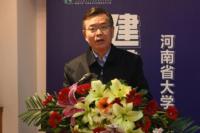 1668646588846081.jpg 校長(zhǎng)范曉偉致歡迎辭.jpg